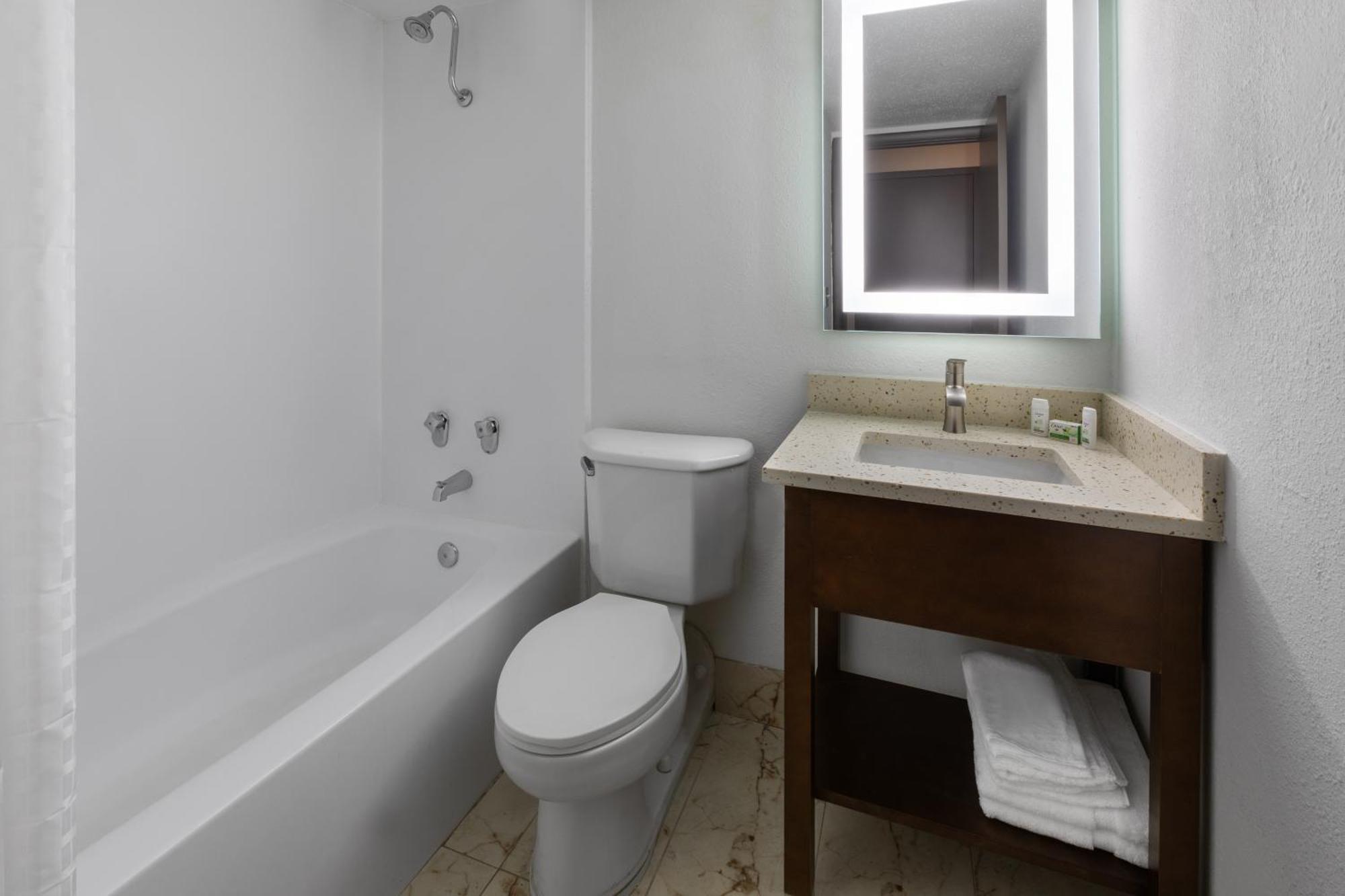 Hotel Wingate By Wyndham Troy Exteriér fotografie